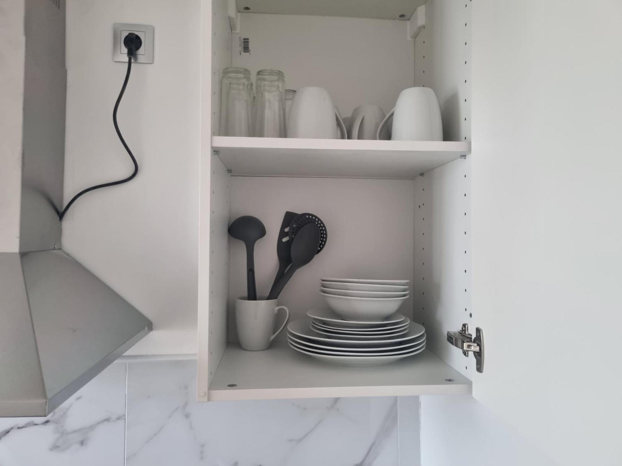 Apartment F2 F3 ,appartement Climatise Neuf, Magnifique Vue Sur Et Aeroport, Proche Tram Et Gare Sncf 1 Min,aeroport 3 Minutes, 2or3 Rooms, New Ac Apartment, Magnificent Sea And Airport Views, Close To Tram And Sncf Train Station 1 Min, Airport 3 Min