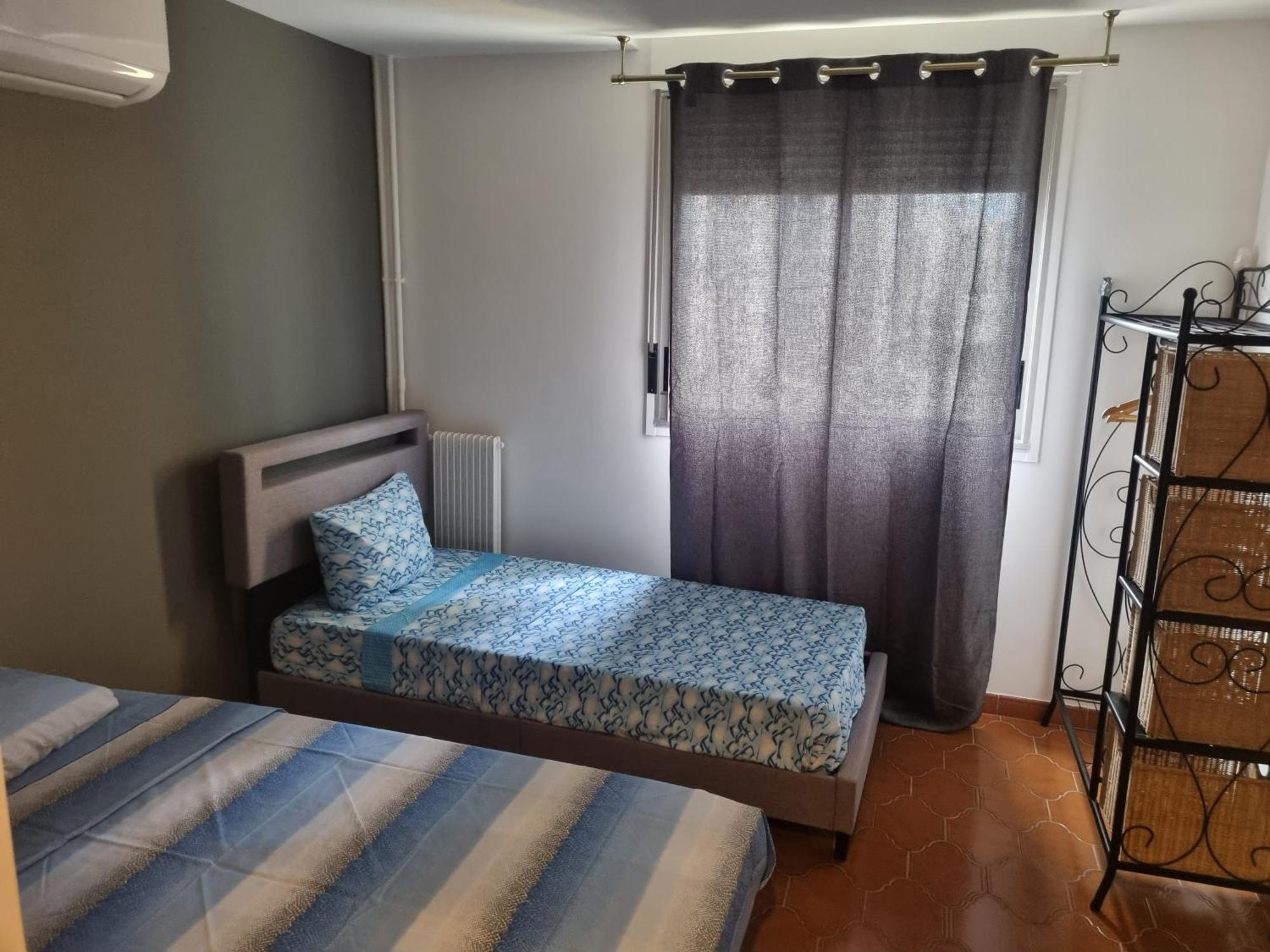 Appartamento F2 F3 ,appartement Climatise Neuf, Magnifique Vue Sur Et Aeroport, Proche Tram Et Gare Sncf 1 Min,aeroport 3 Minutes, 2or3 Rooms, New Ac Apartment, Magnificent Sea And Airport Views, Close To Tram And Sncf Train Station 1 Min, Airport 3 Min *